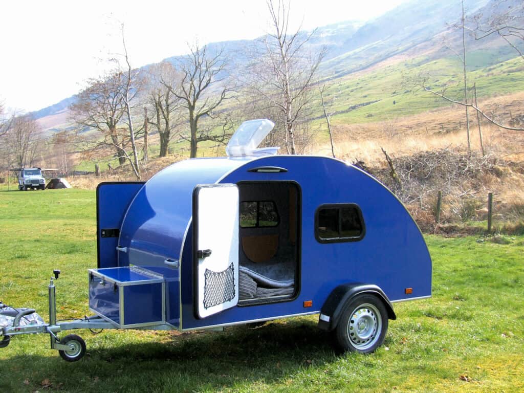 Find out about hiring our 2-berth teardrop trailer “Darwin”